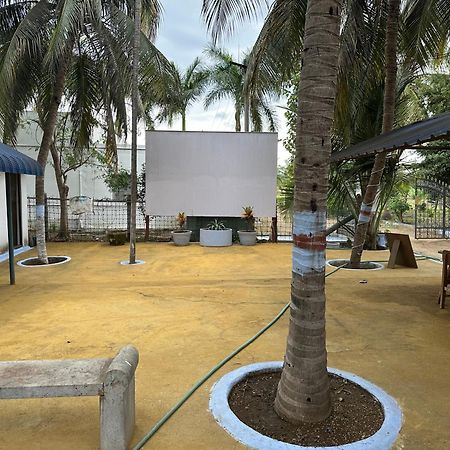 Sakthi Garden Home Stay Erode Buitenkant foto