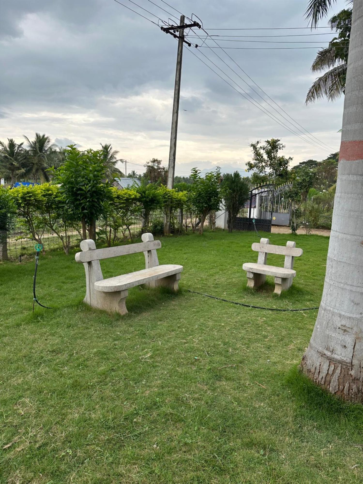 Sakthi Garden Home Stay Erode Buitenkant foto